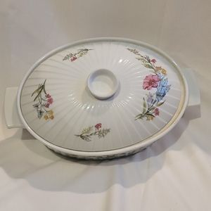 Vintage Heritage Porcelain Ovenware Casserole Dish
